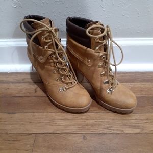 G by Guess Jollyn Round Toe Ankle Boots